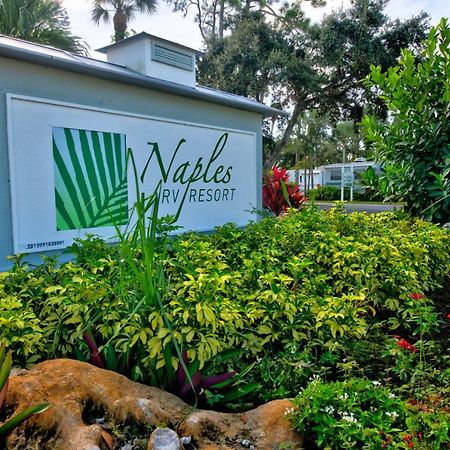 Naples Rv Resort Naples Manor Екстериор снимка