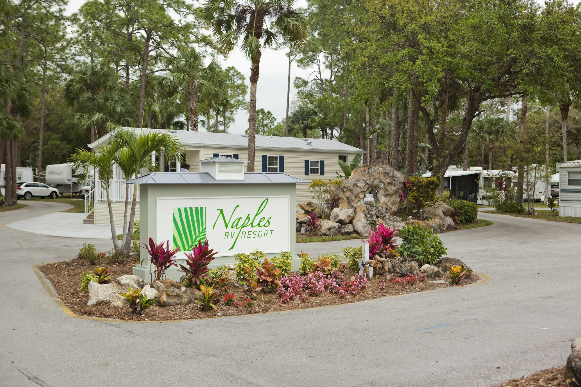 Naples Rv Resort Naples Manor Екстериор снимка