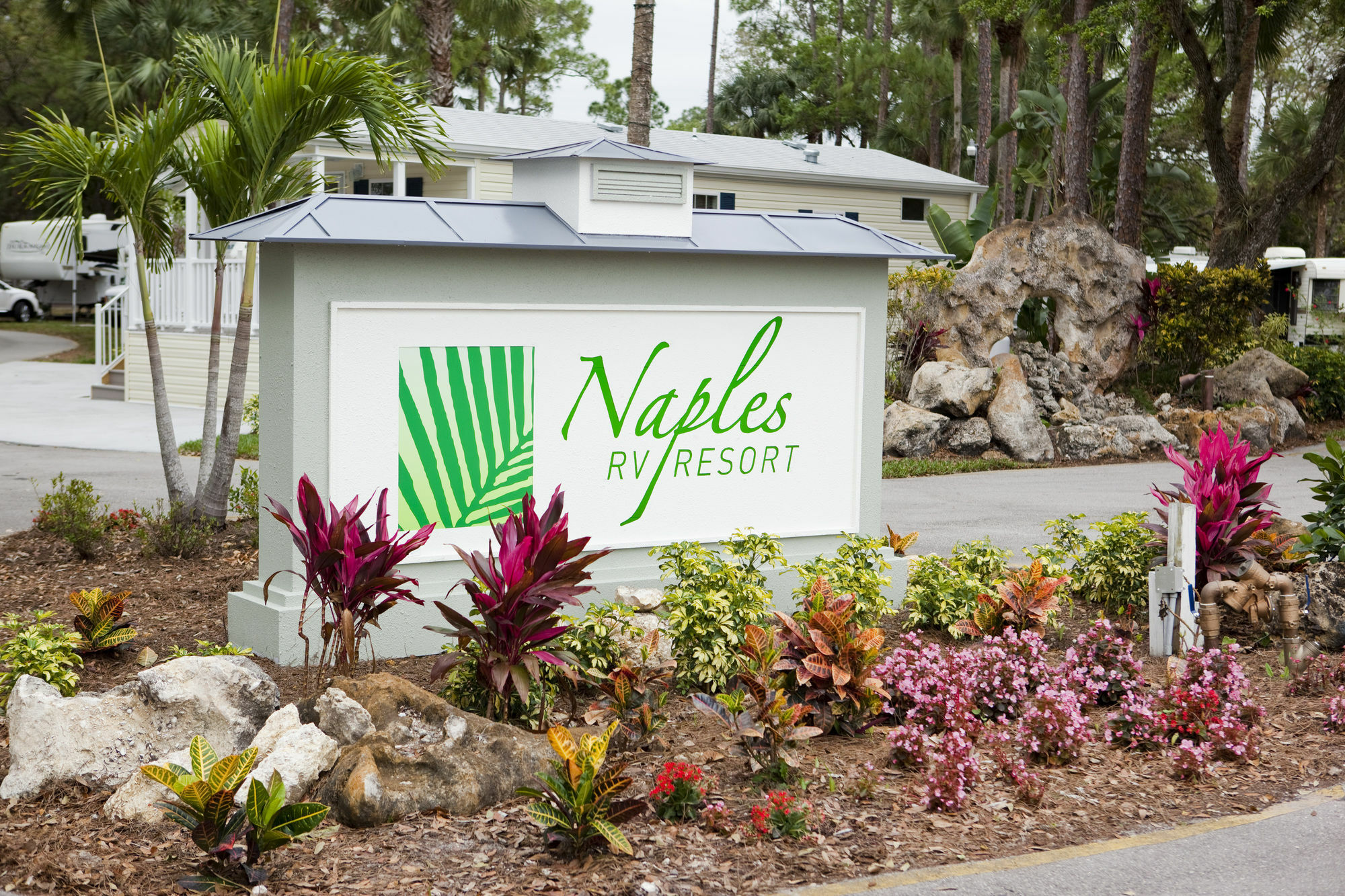 Naples Rv Resort Naples Manor Екстериор снимка