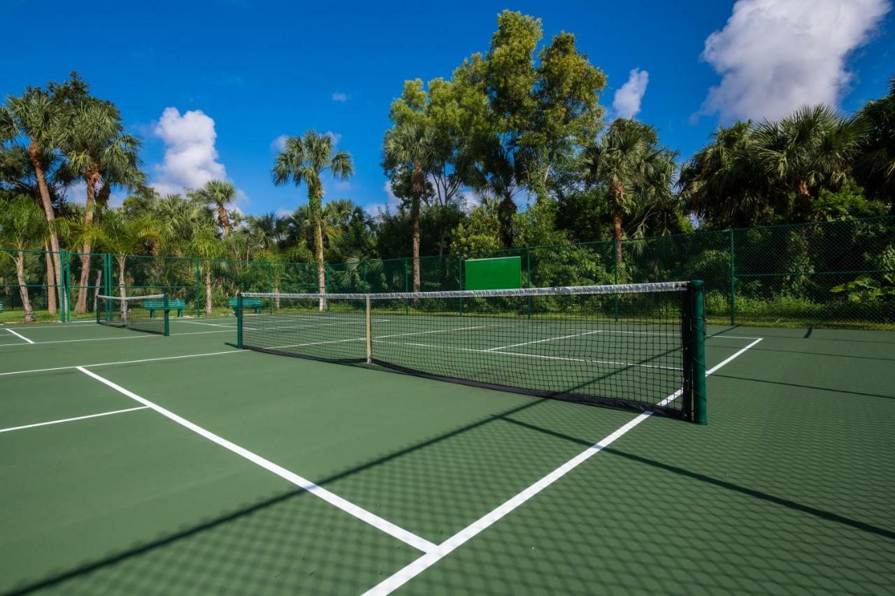 Naples Rv Resort Naples Manor Екстериор снимка