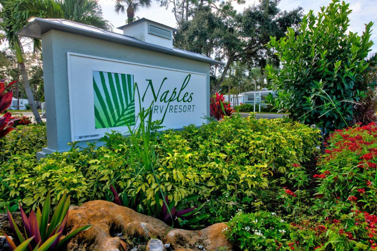 Naples Rv Resort Naples Manor Екстериор снимка