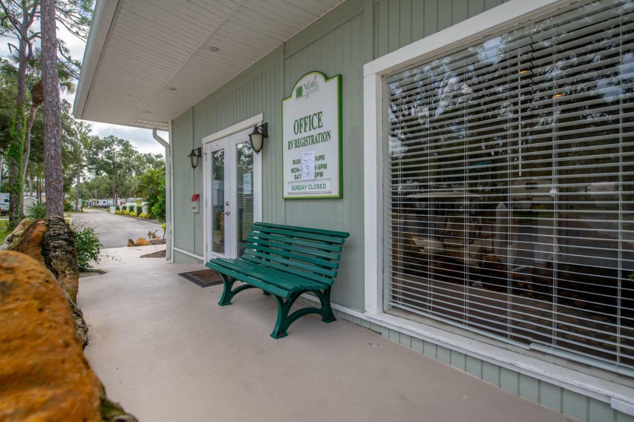 Naples Rv Resort Naples Manor Екстериор снимка
